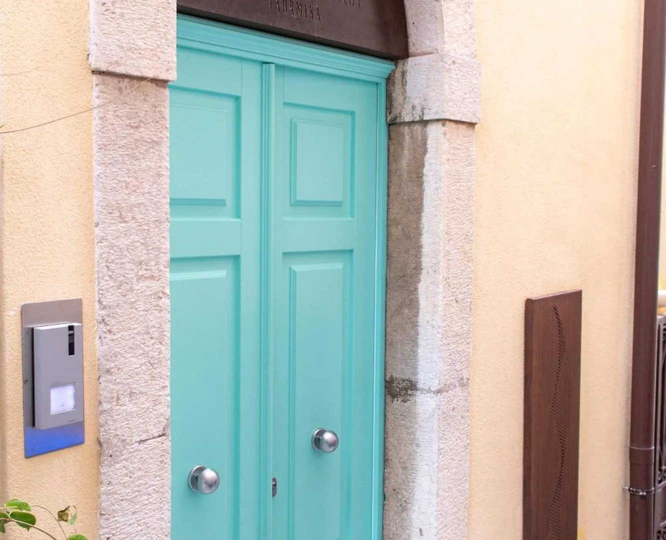 Appia Boutique Apartment Taormina Italy